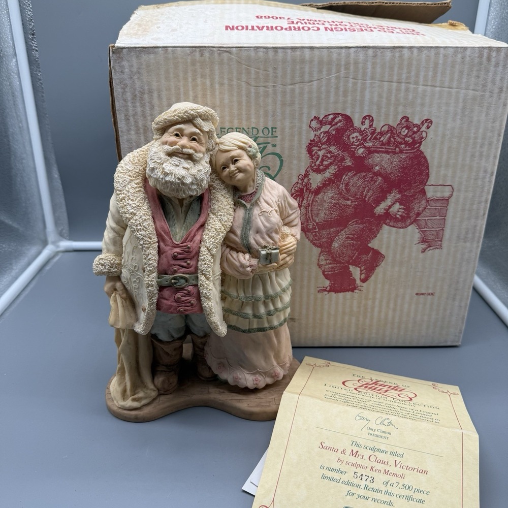 Legend of Santa Claus Santa & Mrs Claus Victorian Ken Memoli United Design 1993